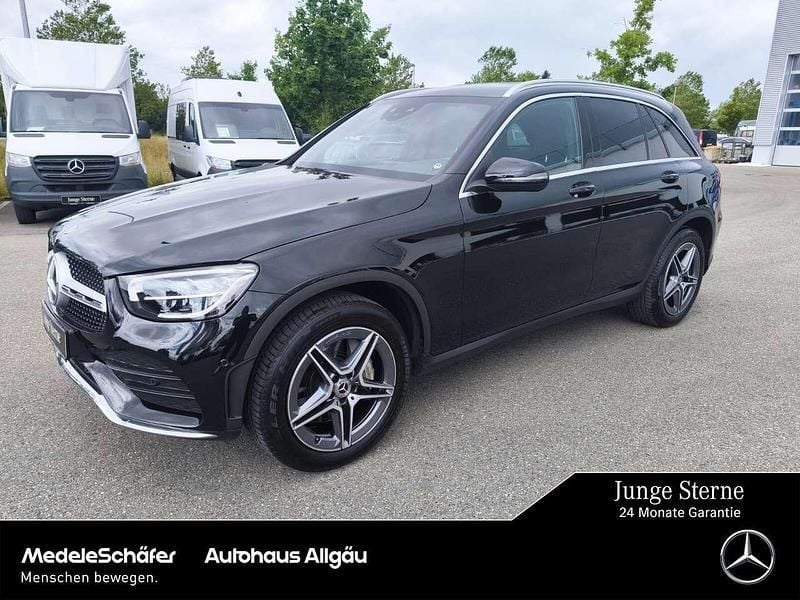 Schwarz Gebraucht 2022 Mercedes GLC200 AMG SUV | 38.940 € (Guter Preis) - Bild 1/4