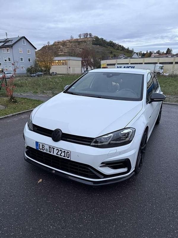 Weiß Gebraucht 2019 VW Golf VII R Limousine | 31.500 € (Teuer) - Bild 1/4