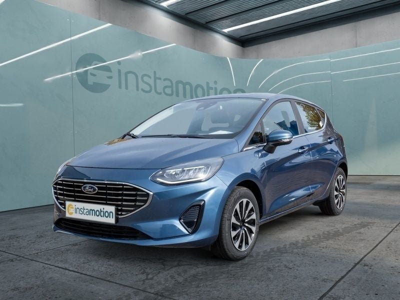 Blau Gebraucht 2023 Ford Fiesta Titanium Kleinwagen | 19.744 € (Fairer Preis) - Bild 1/4