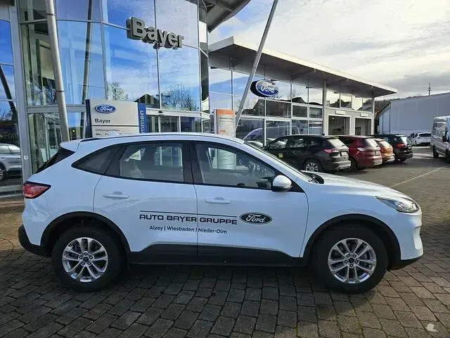 Gebraucht Ford Kuga Cool & Connect 190 PS (139 kW) 2024 Weiß SUV