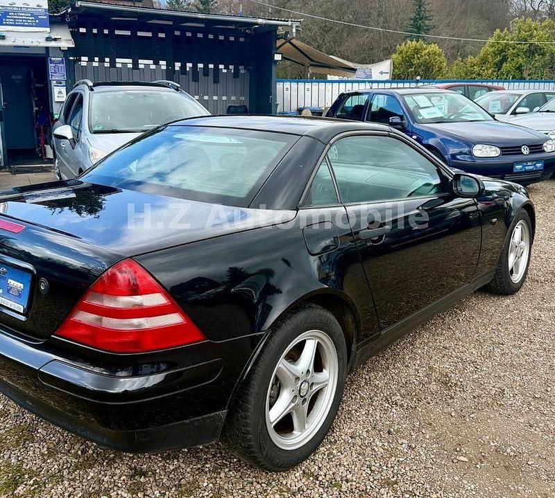 Gebraucht Mercedes SLK200 136 PS (100 kW) 1998 Schwarz Cabrio