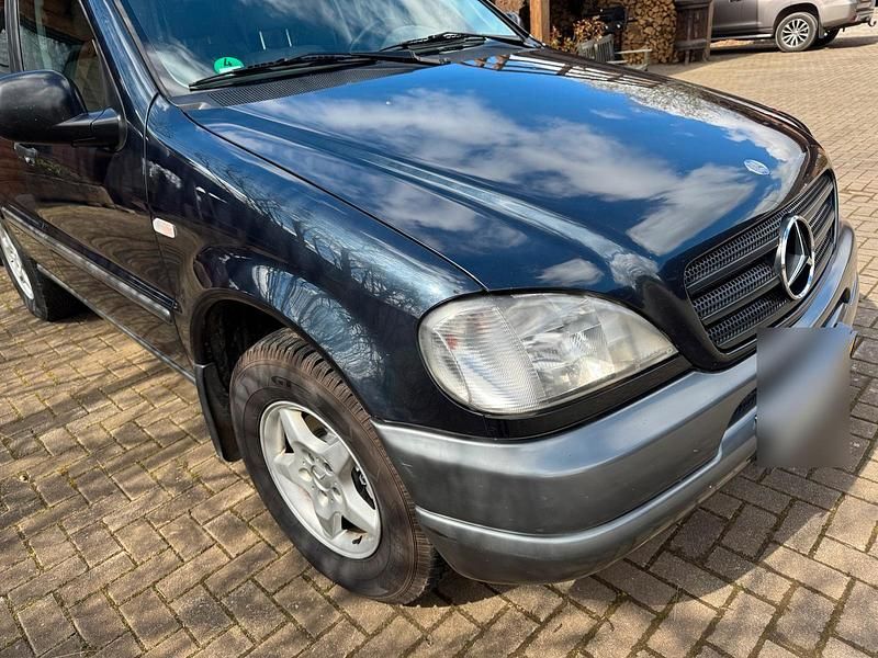Gebraucht Mercedes ML270 2001 Blau SUV
