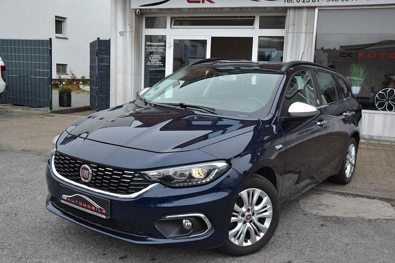 Blau Gebraucht 2019 Fiat Tipo Mirror Limousine | 9.999 € (Fairer Preis) - Bild 1/4
