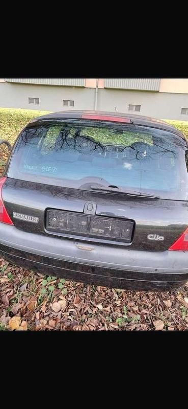 Gebraucht Renault Clio II 58 PS (42 kW) 2000 Limousine