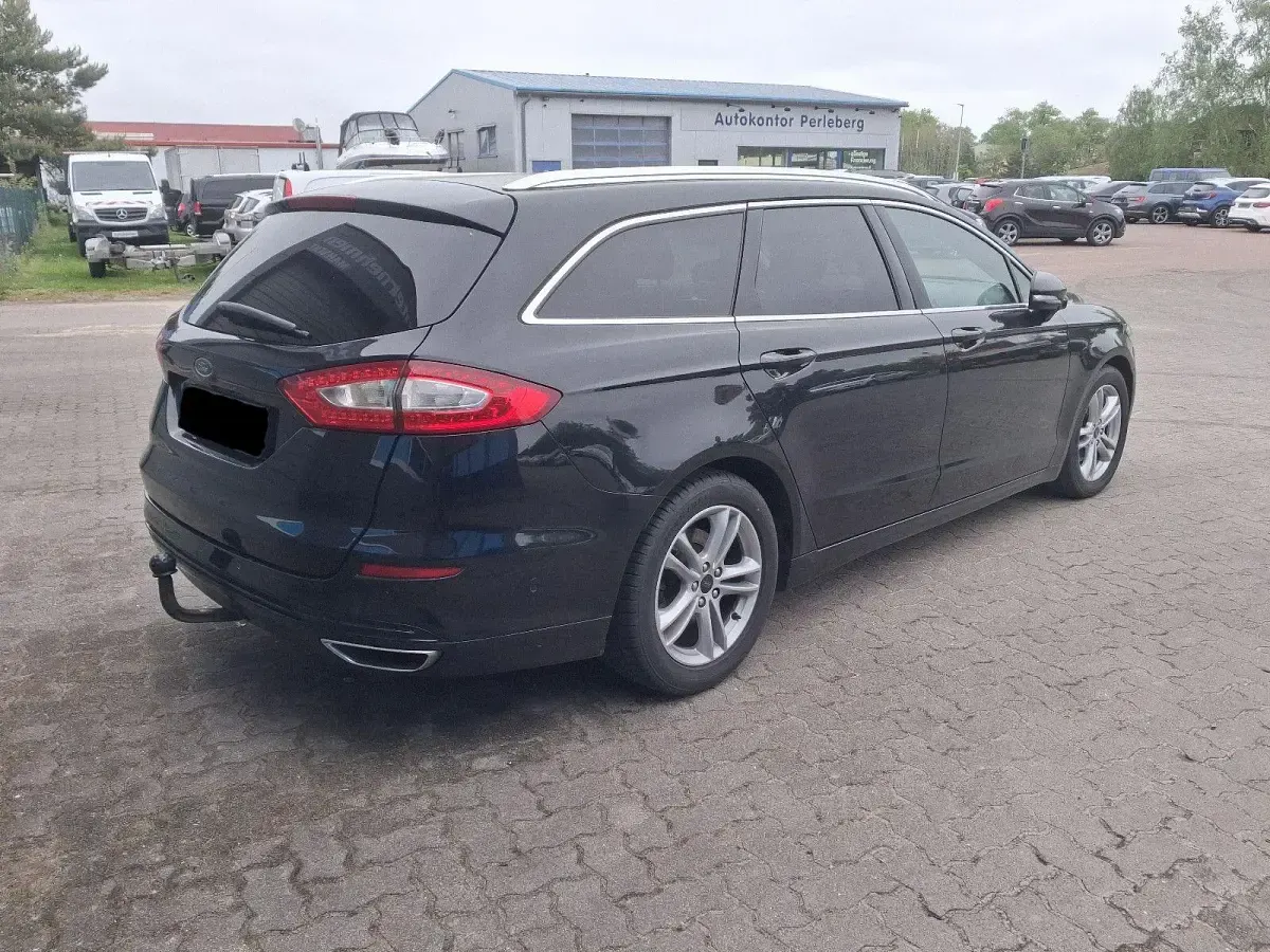 Gebraucht Ford Mondeo 180 PS (132 kW) 2015 Schwarz Kombi