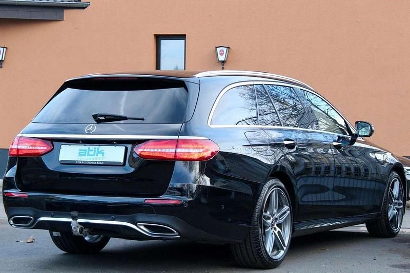 Gebraucht Mercedes E350 AMG 258 PS (189 kW) 2018 Obsidianschwarz Kombi