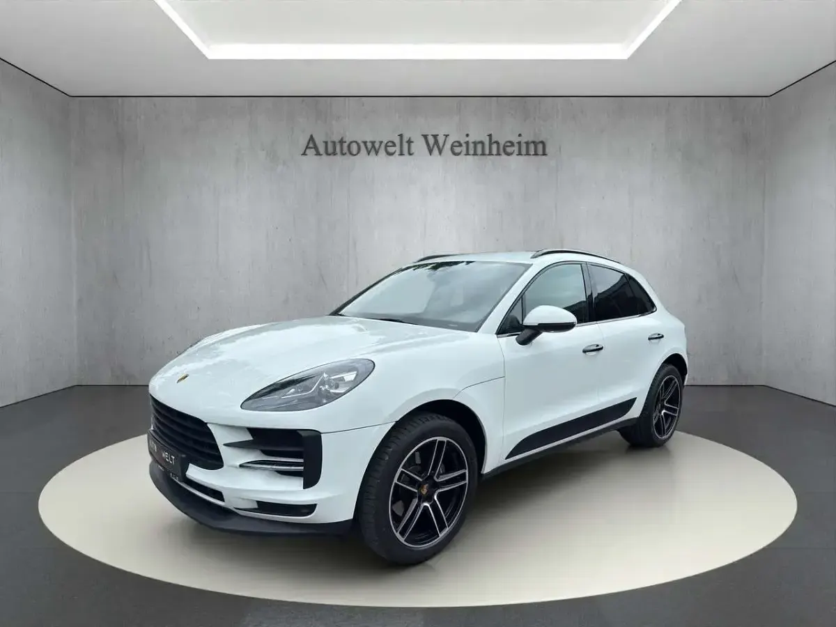 Gebraucht Porsche Macan Sport 245 PS (180 kW) 2020 Pure white/weiss SUV
