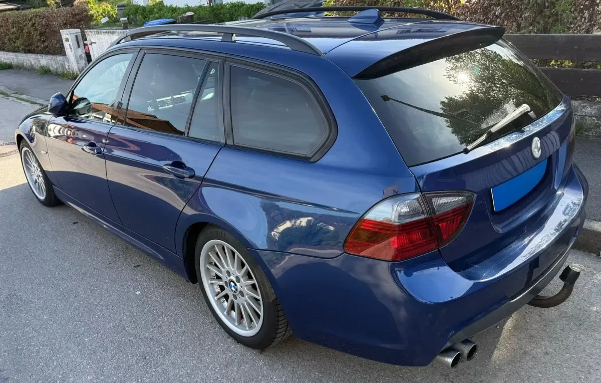 Gebraucht BMW 325 197 PS (144 kW) 2007 Blau Kombi