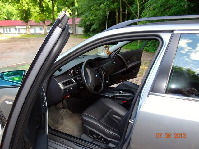 Second-hand BMW 525 261 CP (191 kW) 2004 Gri Break