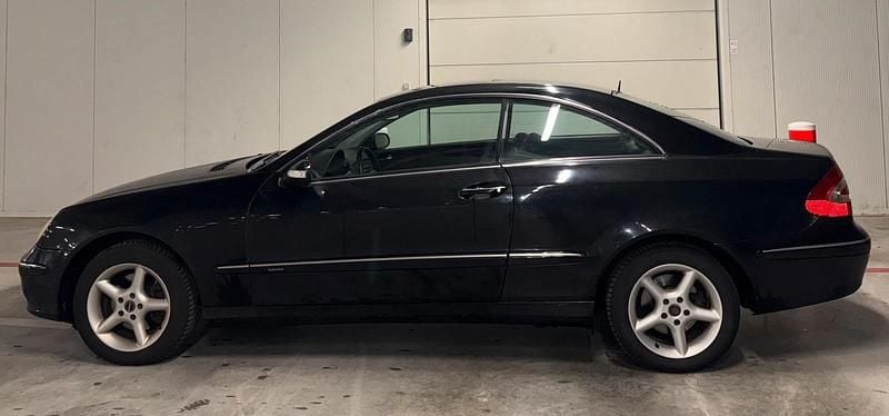 Gebraucht Mercedes CLK320 218 PS (160 kW) 2003 Schwarz Coupé