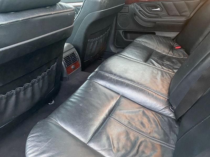 Second-hand BMW 728 193 CP (141 kW) 2001 Alb Berlinǎ