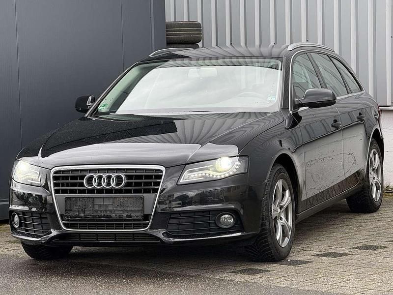 Gebraucht Audi A4 Attraction 143 PS (105 kW) 2009 Brillantschwarz Kombi