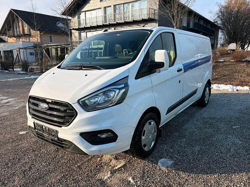 Weiß Gebraucht 2021 Ford Transit Custom Kombi | 12.250 € - Bild 1/4