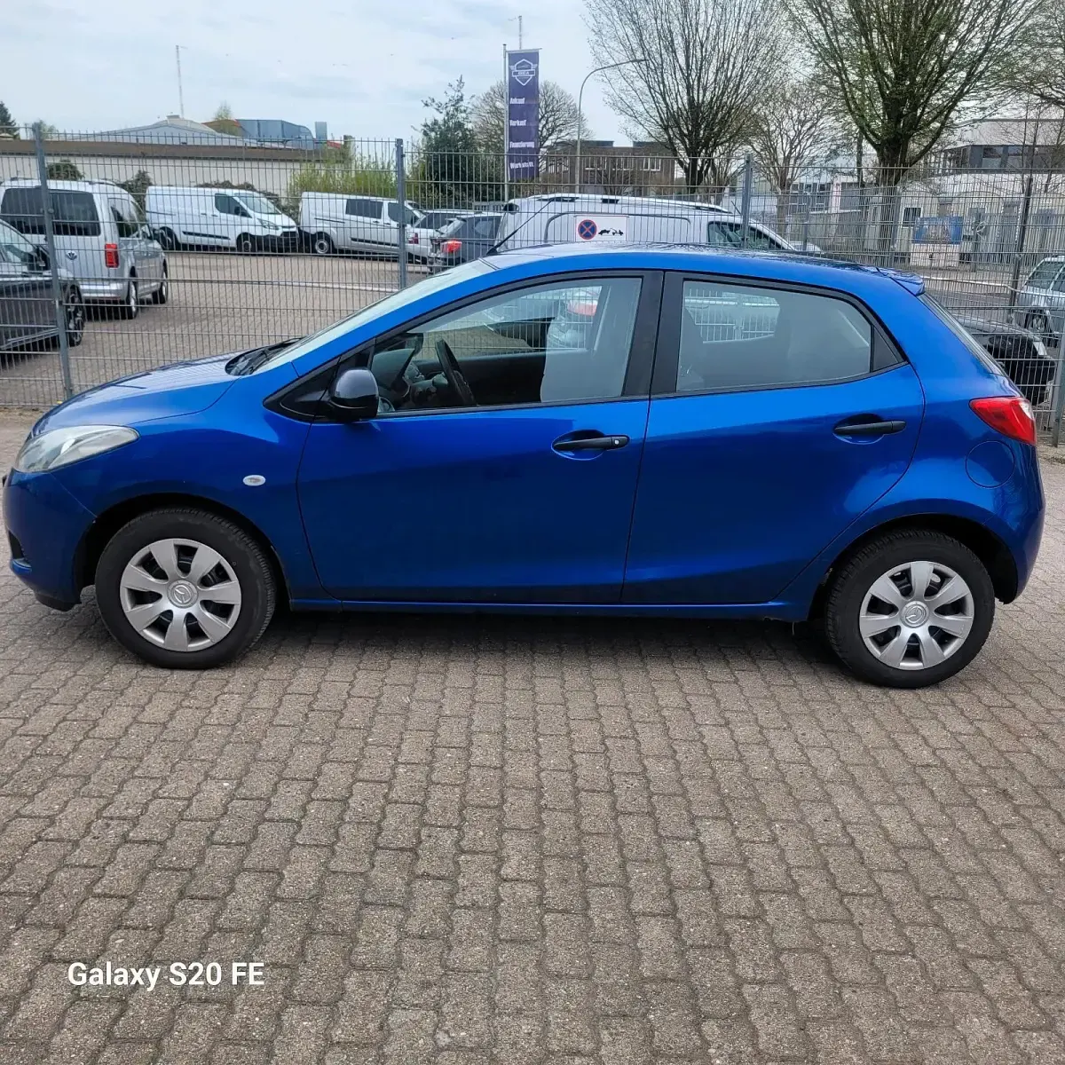 Gebraucht Mazda 2 75 PS (55 kW) 2009 Blau Kleinwagen
