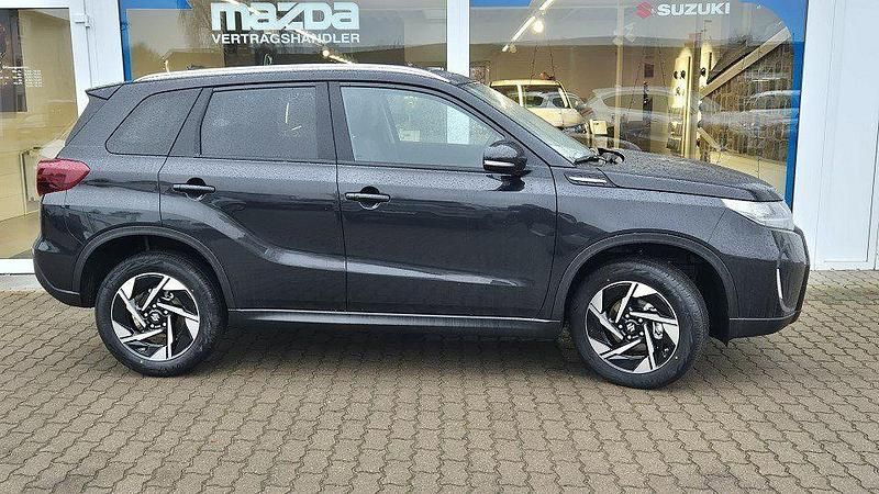 Neu Suzuki Vitara Comfort+ 129 PS (94 kW) 2025 Cosmic black pearl met. SUV