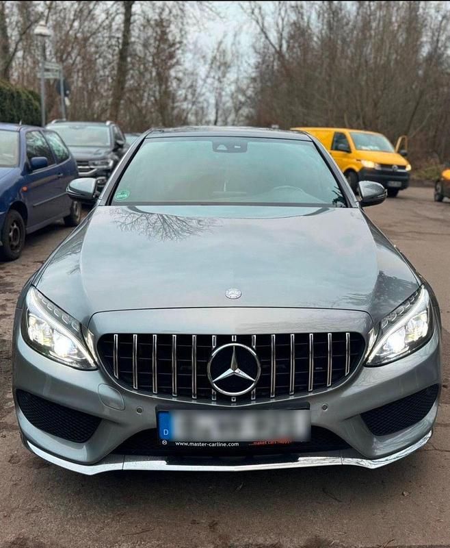 Grau Gebraucht 2015 Mercedes C250 Limousine | 19.999 € (Fairer Preis) - Bild 1/4