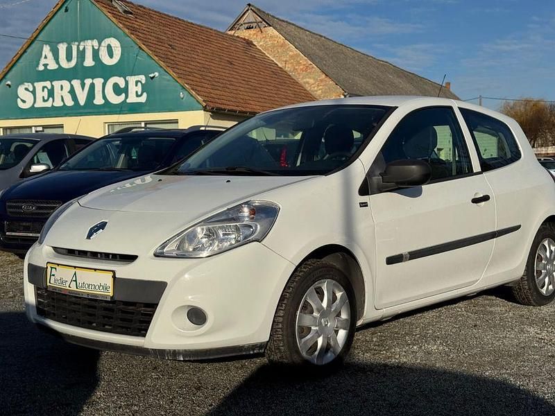 Weiß Gebraucht 2012 Renault Clio IV Limousine | 5.750 € (Fairer Preis) - Bild 1/4