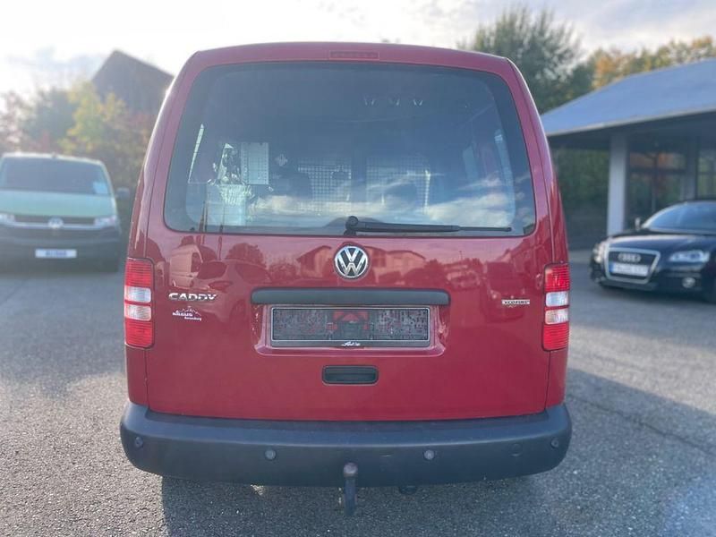 Second-hand VW Caddy 109 CP (80 kW) 2015 Roșu Monovolum