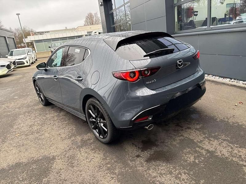 Neu Mazda 3 Nagisa 140 PS (102 kW) 2026 Ceramic Limousine