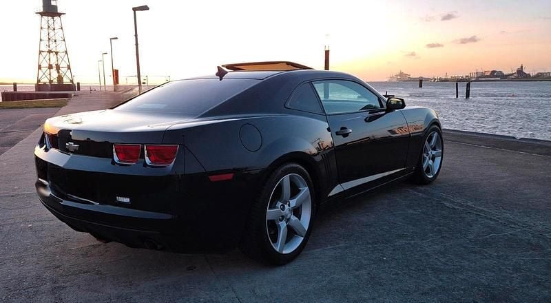 Gebraucht Chevrolet Camaro 306 PS (225 kW) 2011 Schwarz Coupé