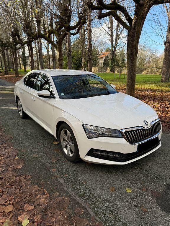 Gebraucht Skoda Superb Ambition 122 PS (89 kW) 2021 Weiß Limousine