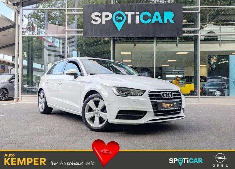 Weiß Gebraucht 2015 Audi A3 Sportback Ambition Limousine | 14.950 € (Fairer Preis) - Bild 1/4