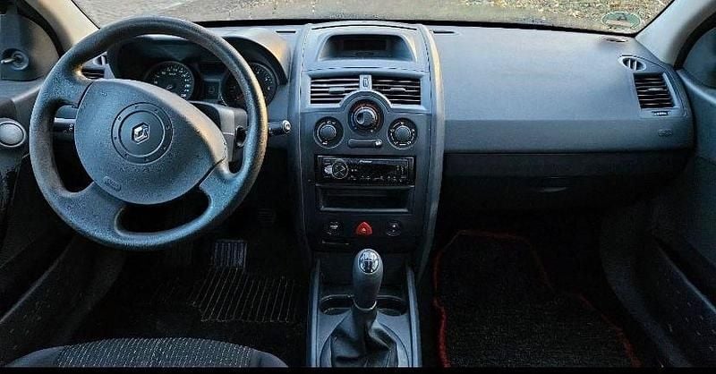 Gebraucht Renault Mégane II Authentique 98 PS (72 kW) 2006 Blau Limousine