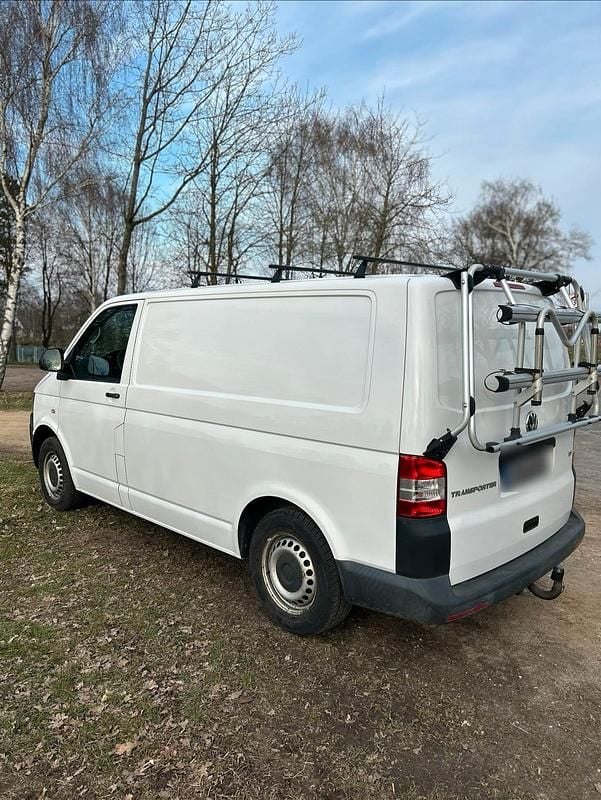 Second-hand VW T5 102 CP (75 kW) 2014 Alb Van