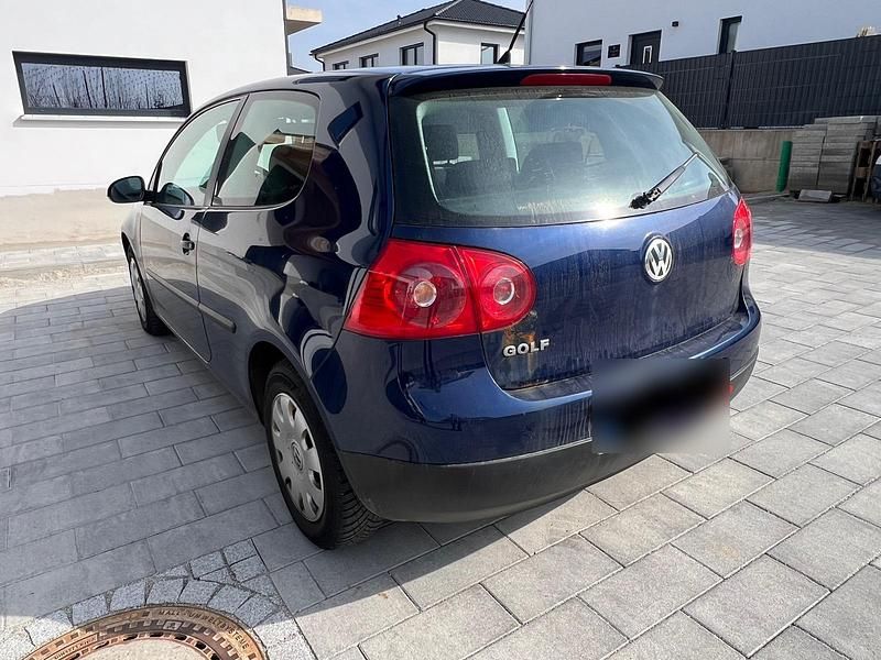 Gebraucht VW Golf IV 75 PS (55 kW) 2005 Blau Limousine