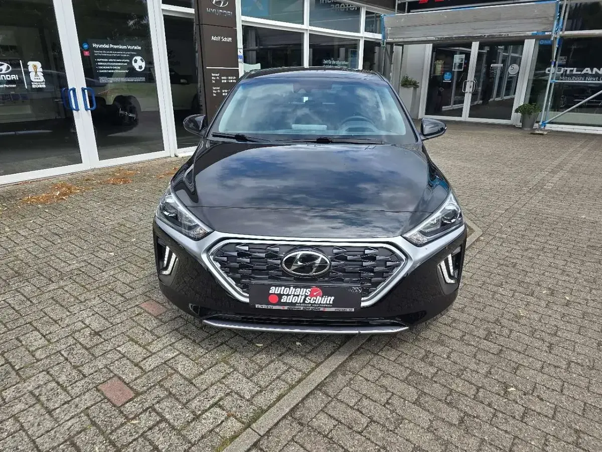 Gebraucht Hyundai Ioniq 141 PS (103 kW) 2021 Schwarz Kleinwagen