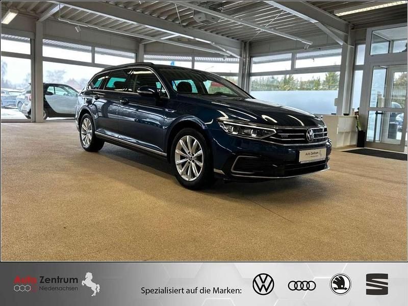 Gebraucht VW Passat GTE 218 PS (160 kW) 2022 Blau Kombi
