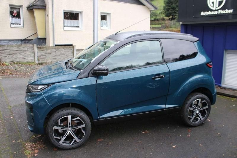 Neu Aixam Crossover Premium 2026 Petrolmetallic ( a 509 ) Kleinwagen
