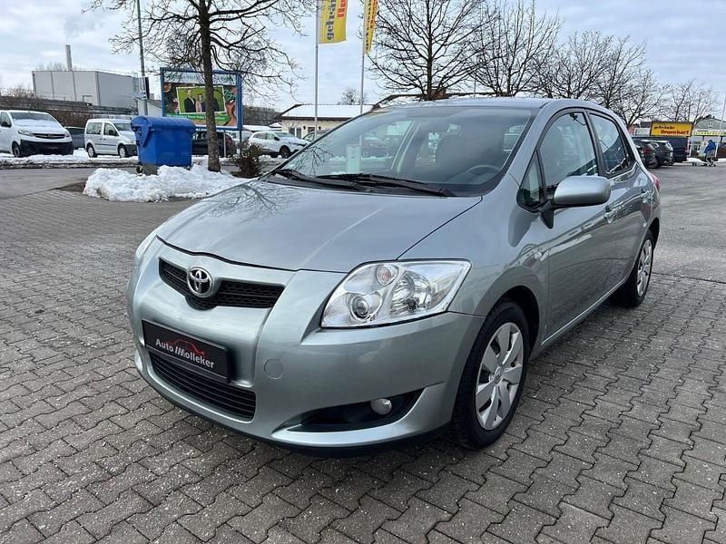 Gebraucht Toyota Auris Team 124 PS (91 kW) 2008 Silber Limousine