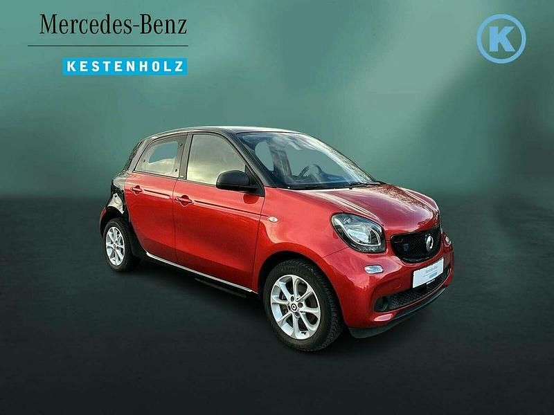 Gebraucht Smart ForFour Electric Drive Passion 60 kW (82 PS) 2018 Karosserie in cadmium red Limousine