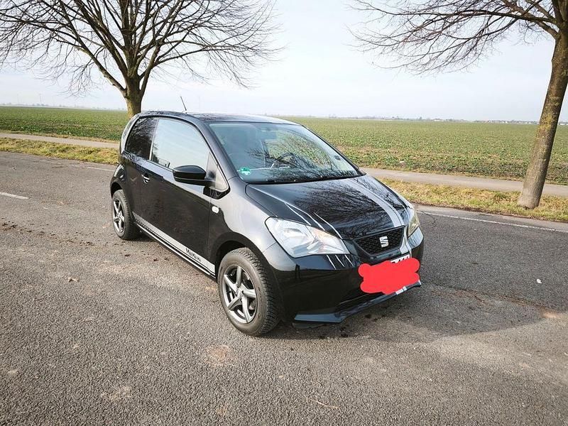Gebraucht Seat Mii Chic 68 PS (50 kW) 2015 Schwarz Kleinwagen