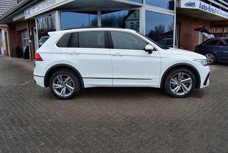 Gebraucht VW Tiguan R-line 245 PS (180 kW) 2022 Pure white SUV