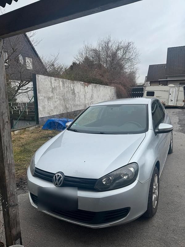 Gebraucht VW Golf VI 82 PS (60 kW) 2009 Silber Kleinwagen