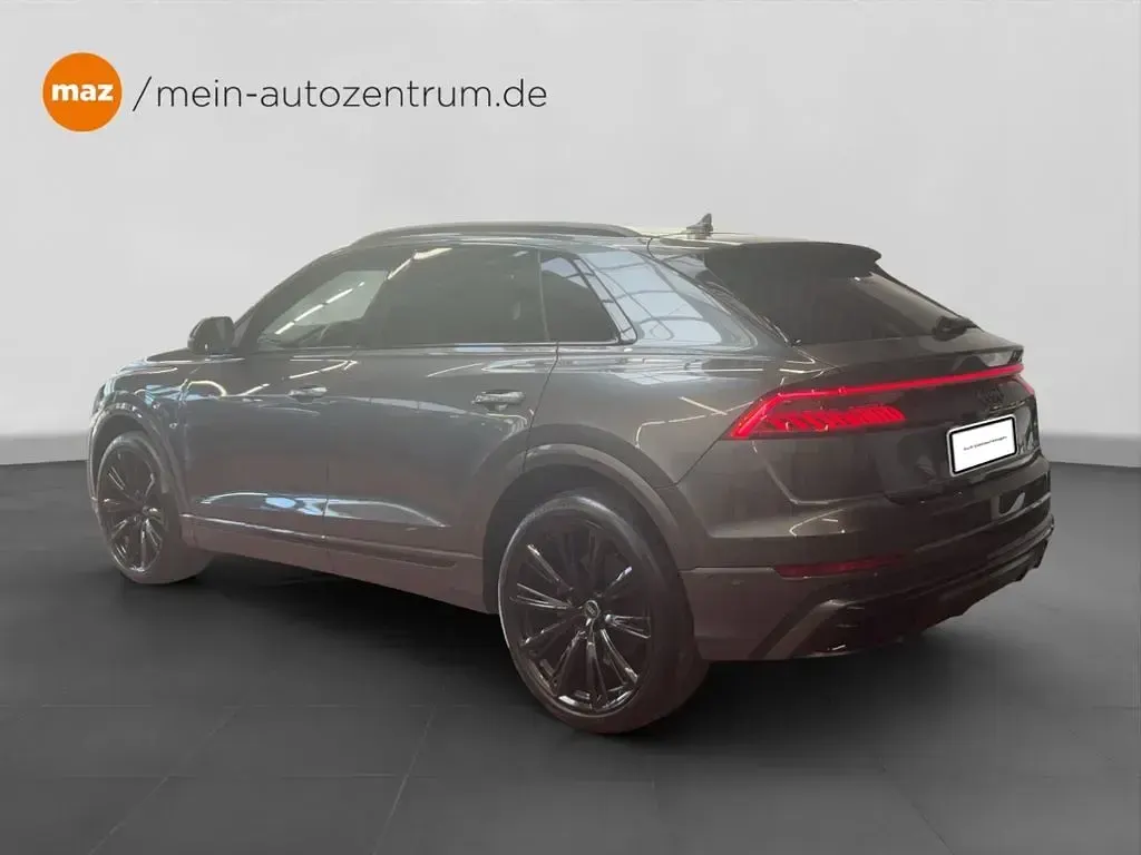 Gebraucht Audi Q8 S-Line 286 PS (210 kW) 2023 Daytonagrau perleffekt SUV