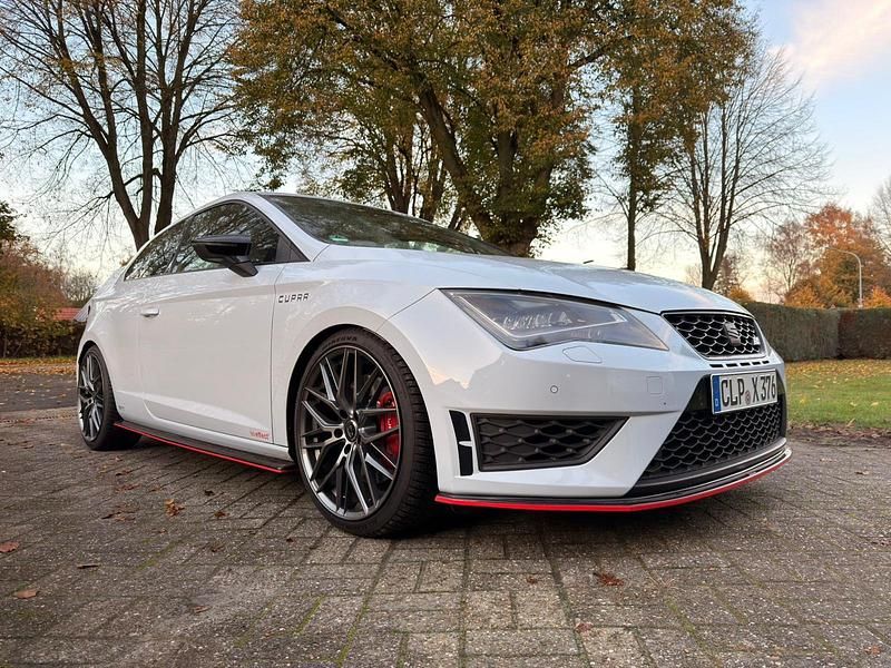 Grau Gebraucht 2014 Seat Leon CUPRA Coupé | 14.900 € (Etwas zu teuer) - Bild 1/4