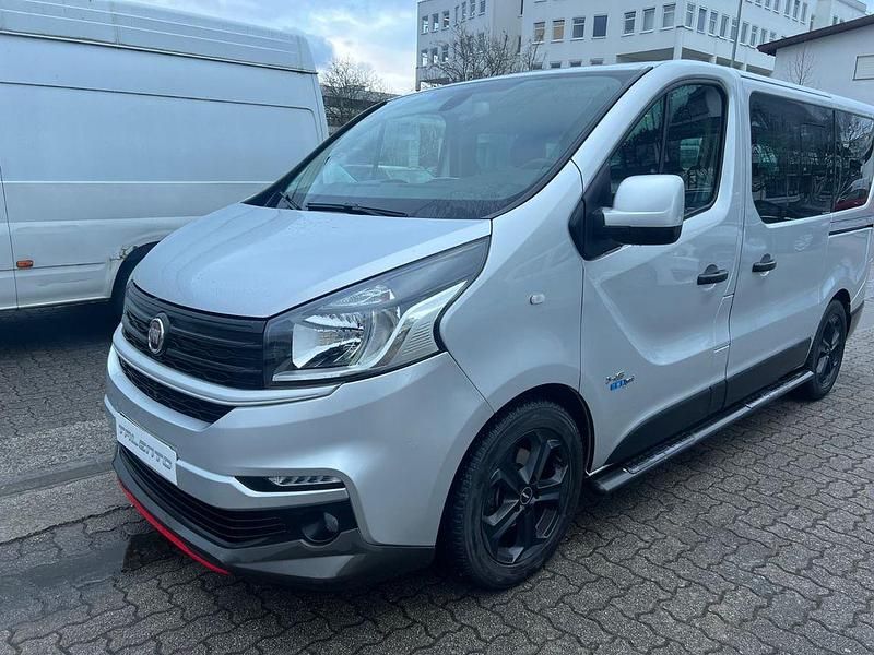 Gebraucht Fiat Talento 145 PS (106 kW) 2018 Silber Van / Kleinbus