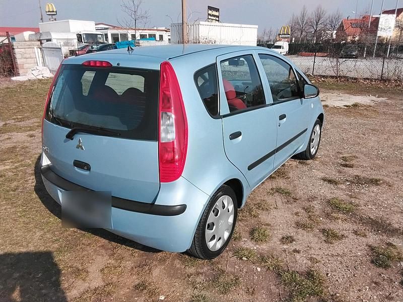 Gebraucht Mitsubishi Colt Basis 95 PS (69 kW) 2005 Silber Kleinwagen