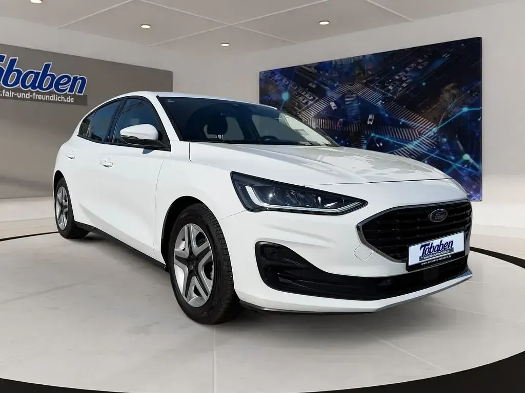 Gebraucht Ford Focus Cool & Connect 101 PS (74 kW) 2022 Weiß Limousine