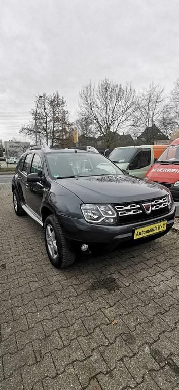 Gebraucht Dacia Duster Lauréate 125 PS (91 kW) 2015 Schwarz SUV