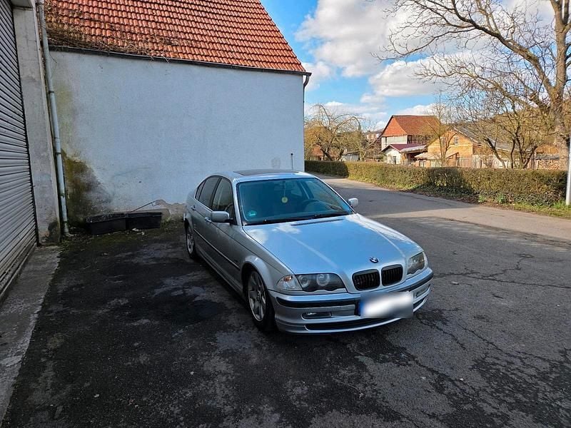 Gebraucht BMW 320 150 PS (110 kW) 1998 Silber Limousine