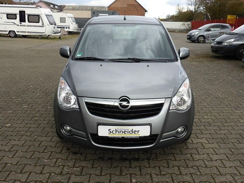 Gebraucht Opel Agila Edition 86 PS (63 kW) 2010 Grau Kleinwagen