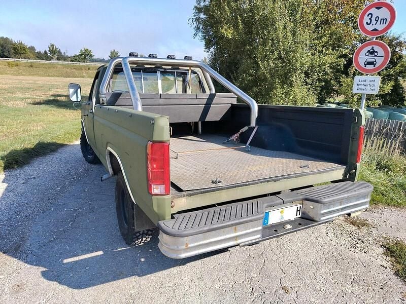 Gebraucht Ford F100 XLT 120 PS (88 kW) 1983 Grün Abholung