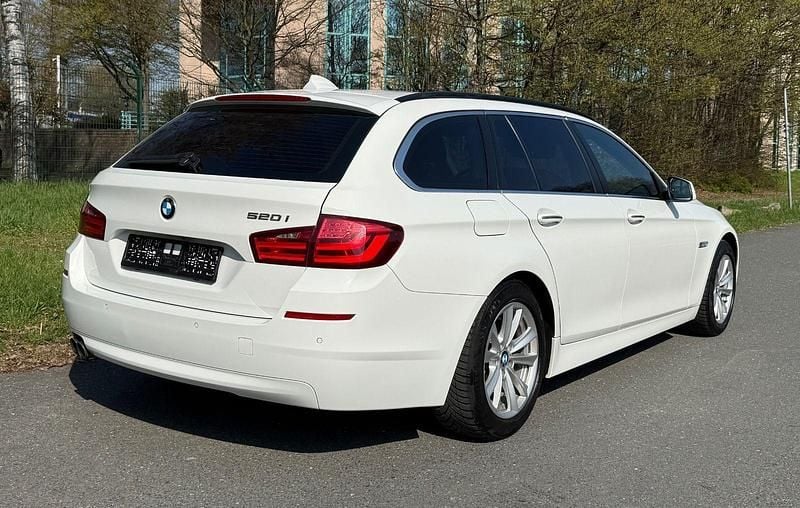 Gebraucht BMW 520 Performance 184 PS (135 kW) 2013 Weiß Kombi