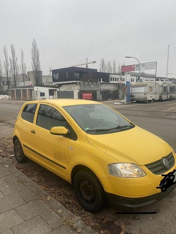 Gebraucht VW Fox 65 PS (47 kW) 2005 Gelb Kleinwagen