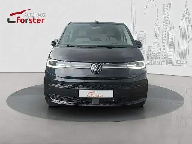 Second-hand VW Multivan Style 150 CP (110 kW) 2024 Monovolum