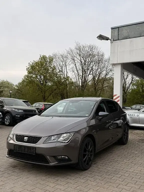 Usata Seat Leon 110 CV (80 kW) 2016 Beige Berlina